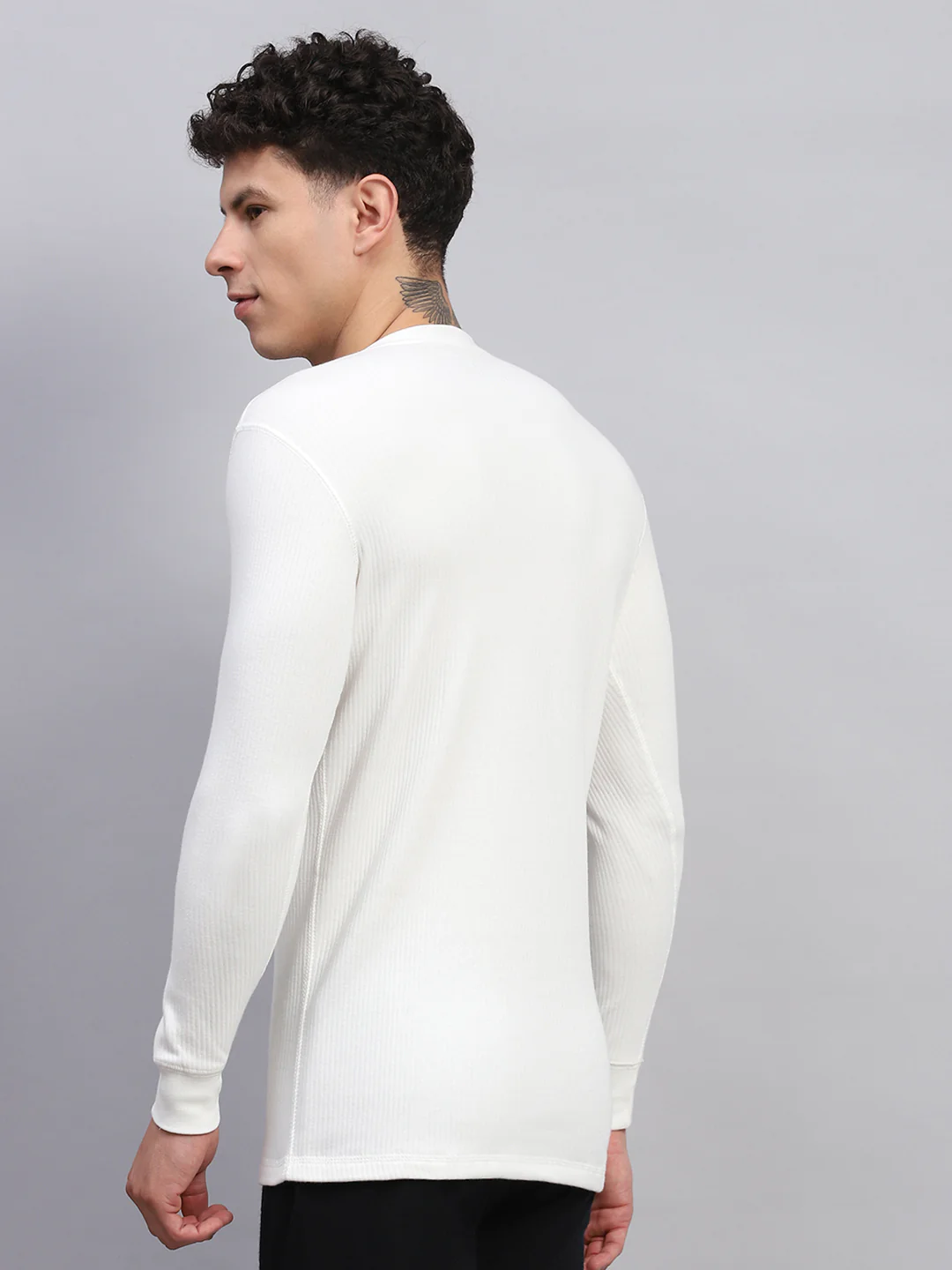 Men White Solid V Neck Full Sleeve Thermal Vest - Image 5