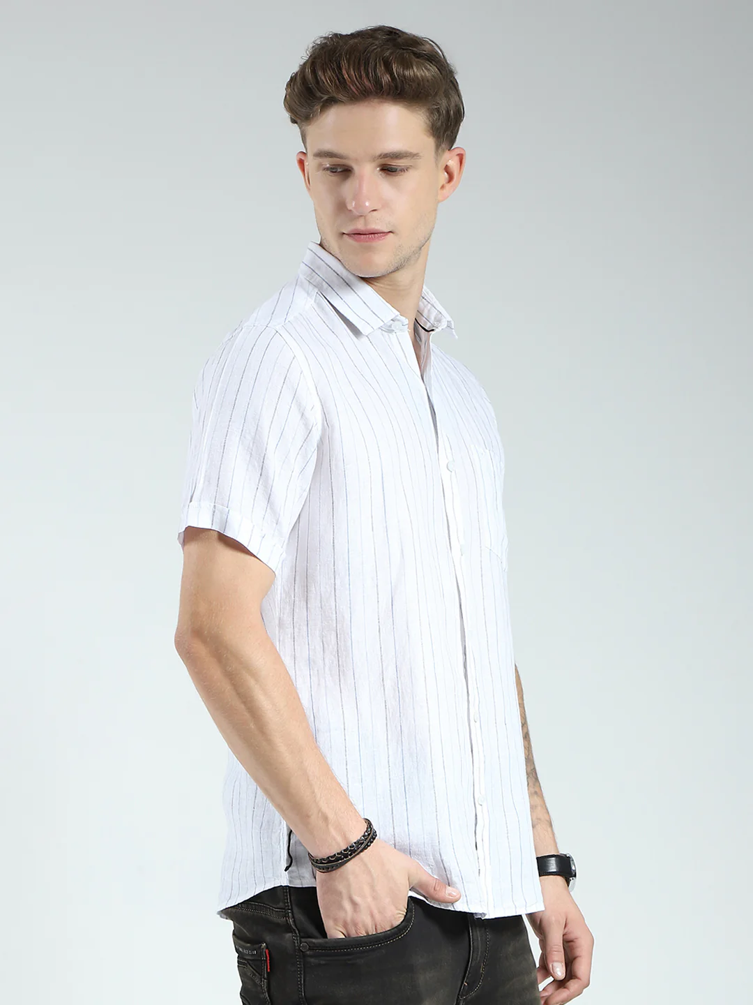 Men White Stripe Collar Half Sleeve Linen Shirt - Image 4
