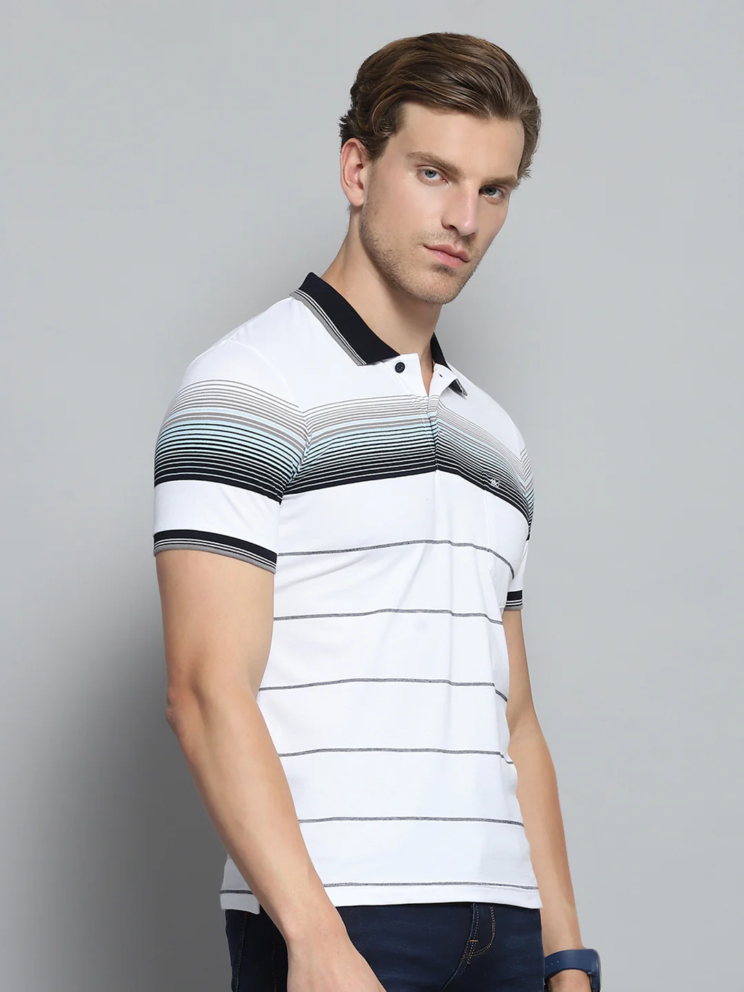 Men White Stripe Collar Half Sleeve T-Shirt - Image 4