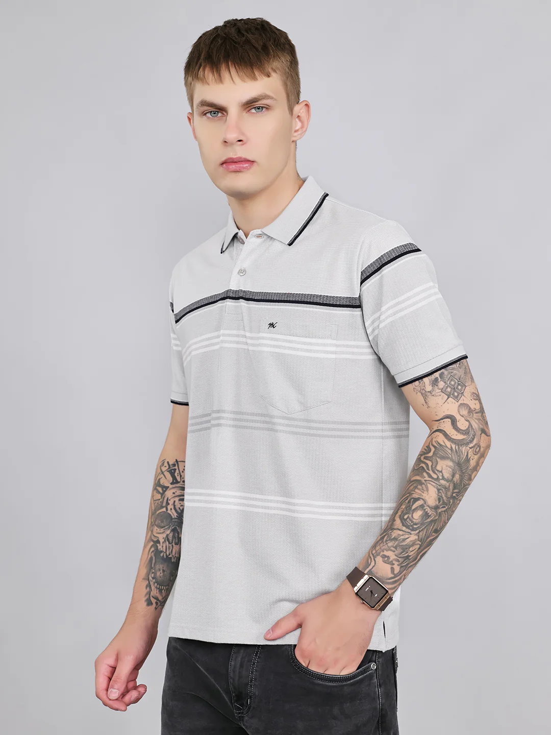 Men White Stripe Collar Half Sleeve T-Shirt - Image 2