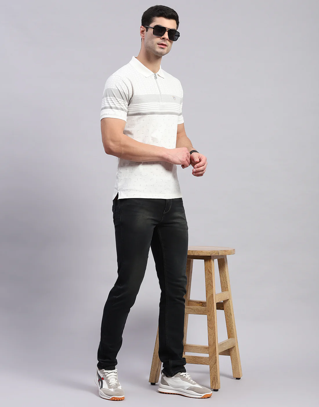 Men White Stripe Polo Collar Half Sleeve T-Shirt - Image 2