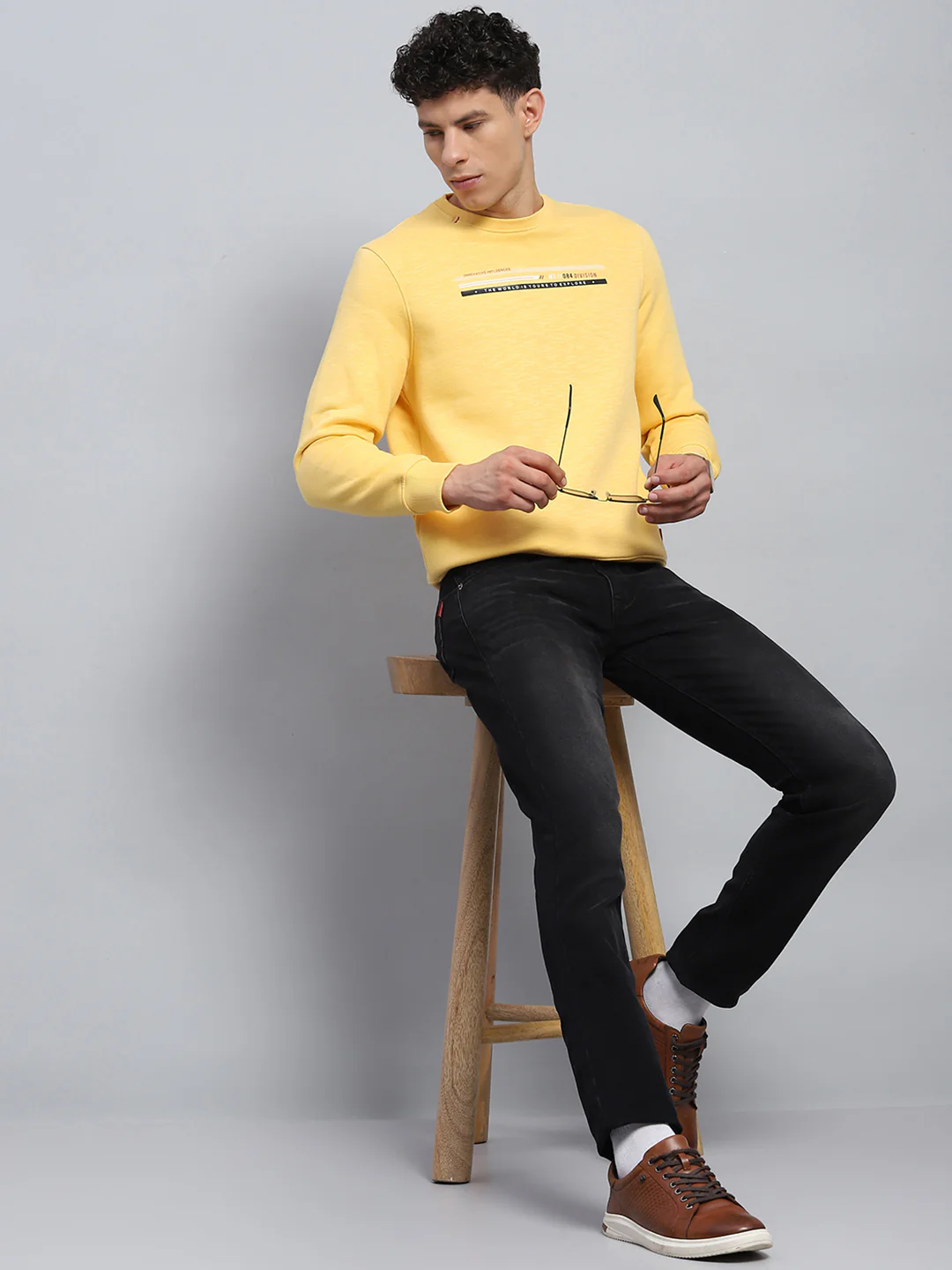 Men Yellow Printed Round Neck Full Sleeve Sweatshirt - Image 2