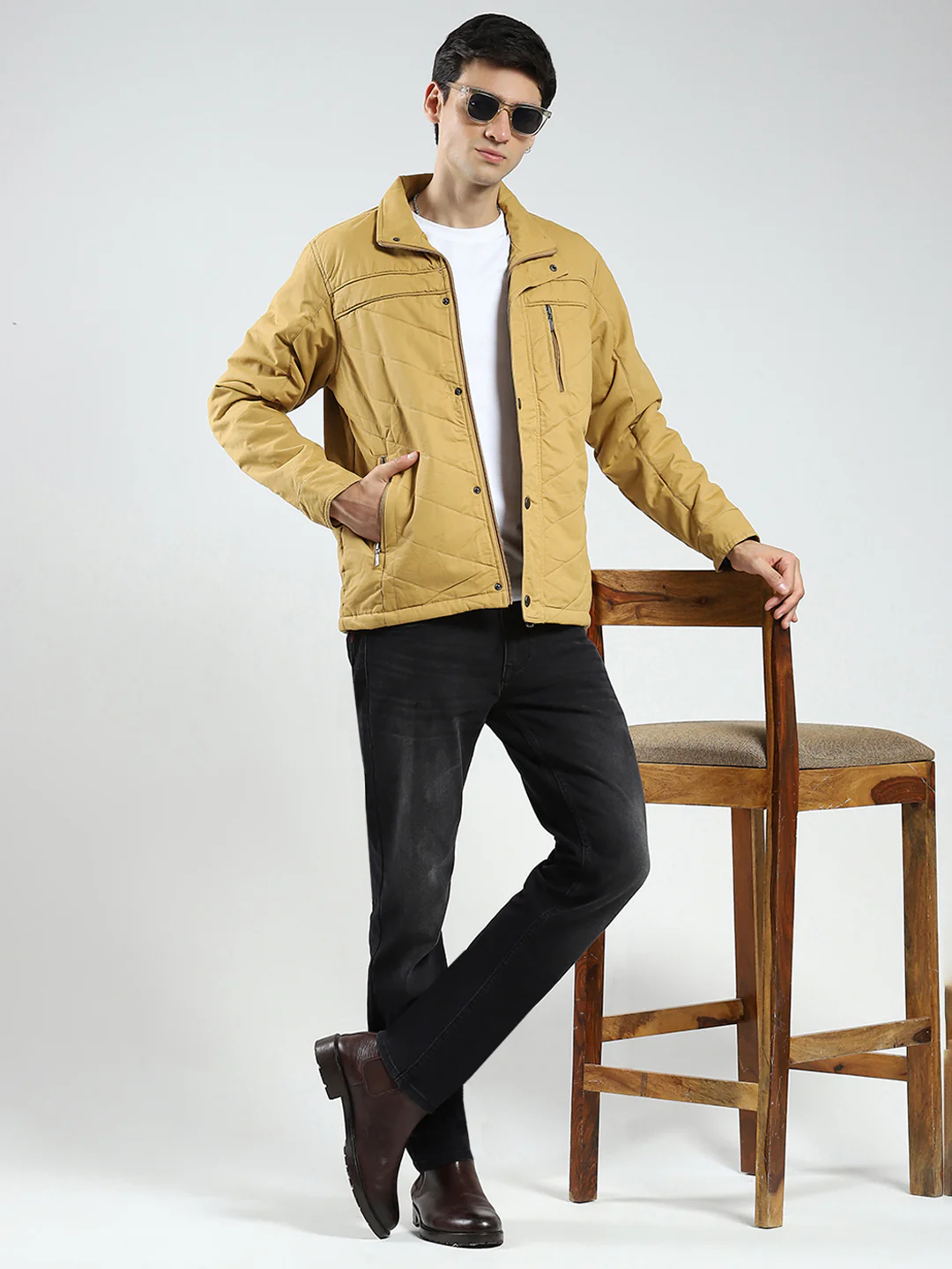 Men Yellow Solid Collar Full Sleeve Jacket - Image 2