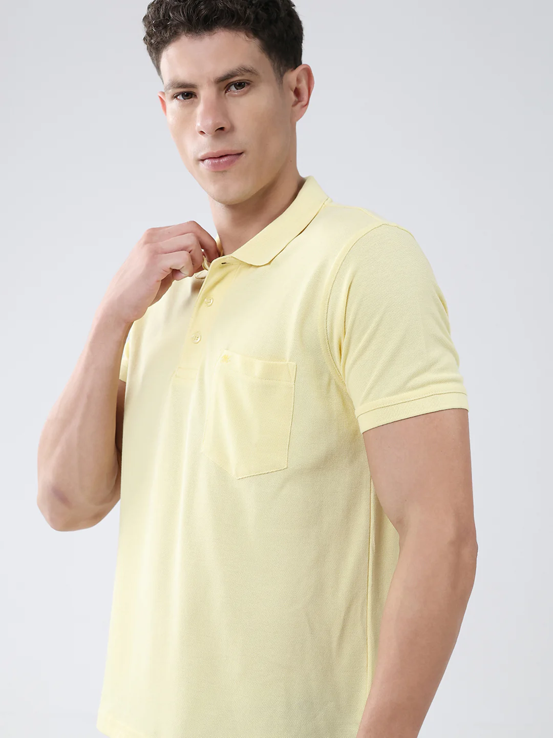 Men Yellow Solid Collar Half Sleeve T-Shirt - Image 6