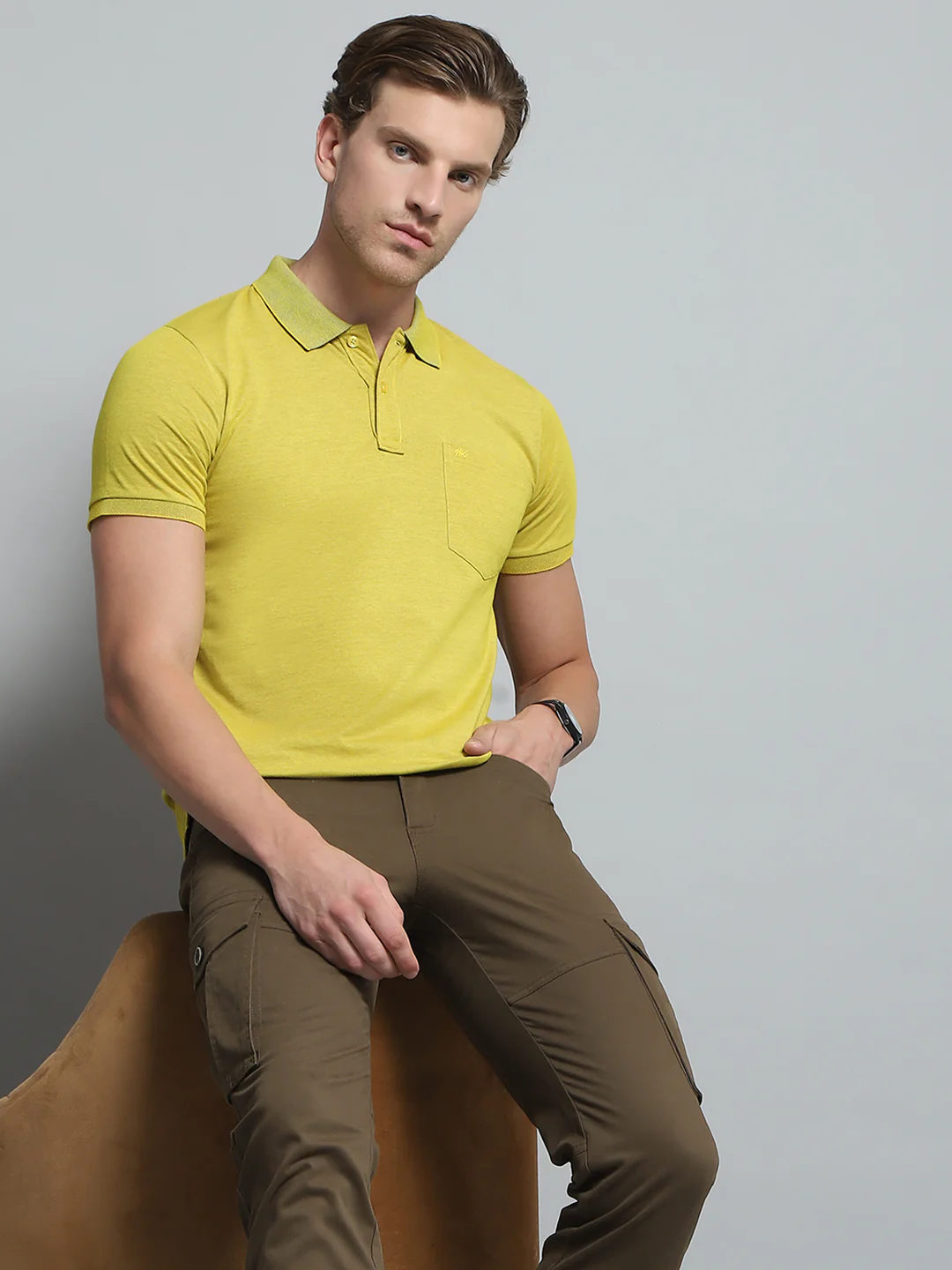 Men Yellow Solid Collar Half Sleeve T-Shirt - Image 6