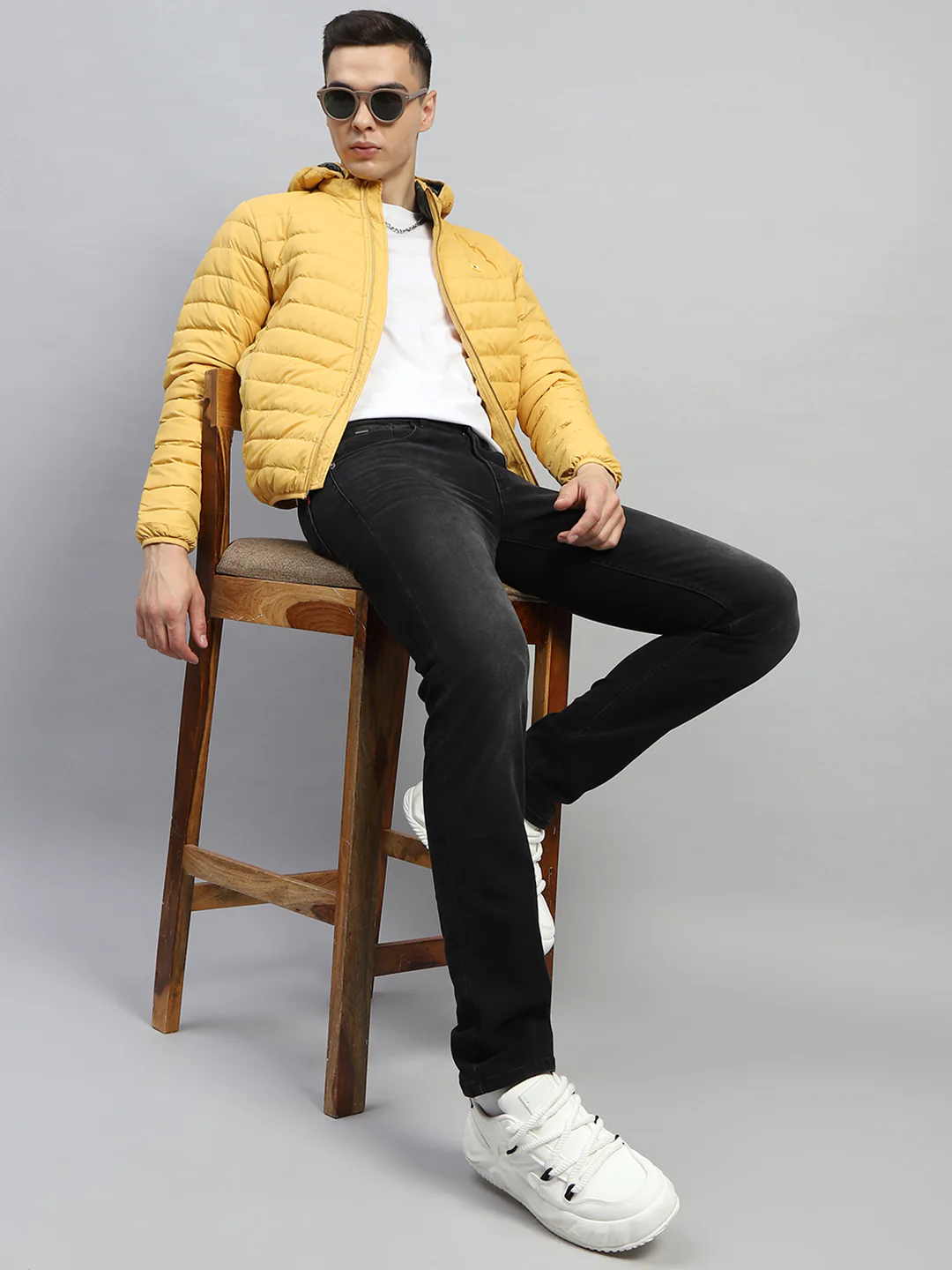 Men Yellow Solid Hooded Full Sleeve Jacket - Image 2