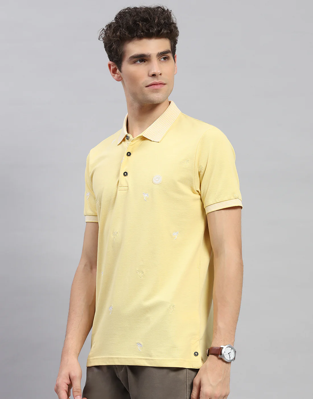 Men Yellow Solid Polo Collar Half Sleeve T-Shirt - Image 3