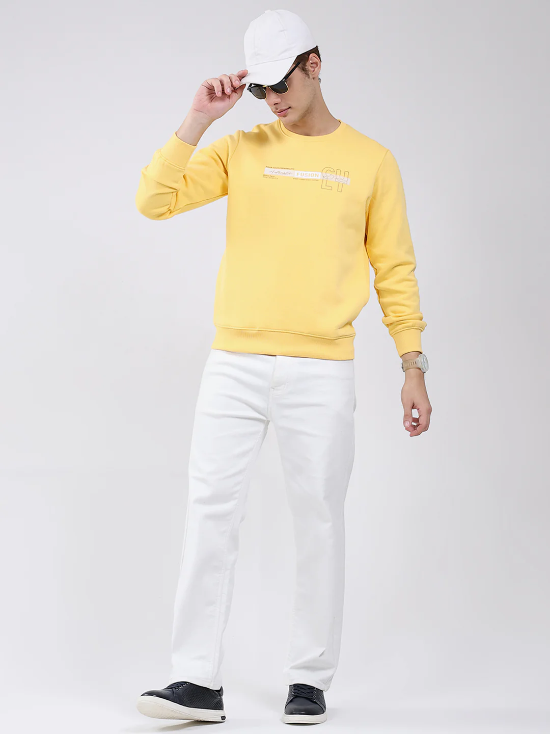 Men Yellow Solid Round Neck Full Sleeve Sweatshirt - Image 2