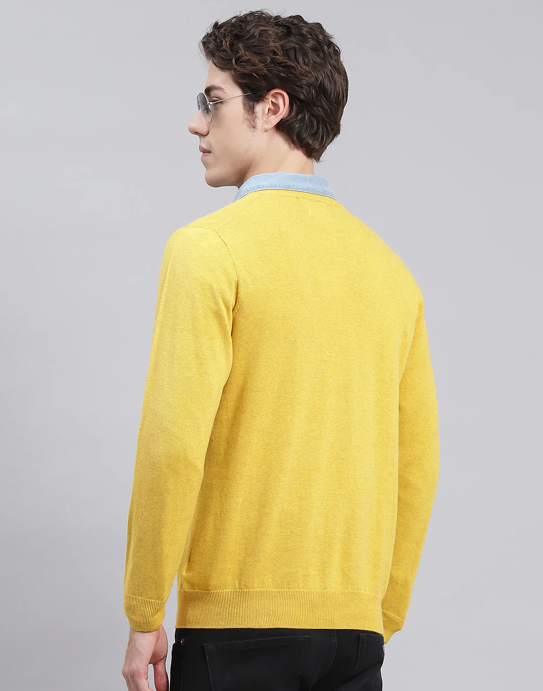 Men Yellow Solid V Neck Full Sleeve Pullover - Image 5