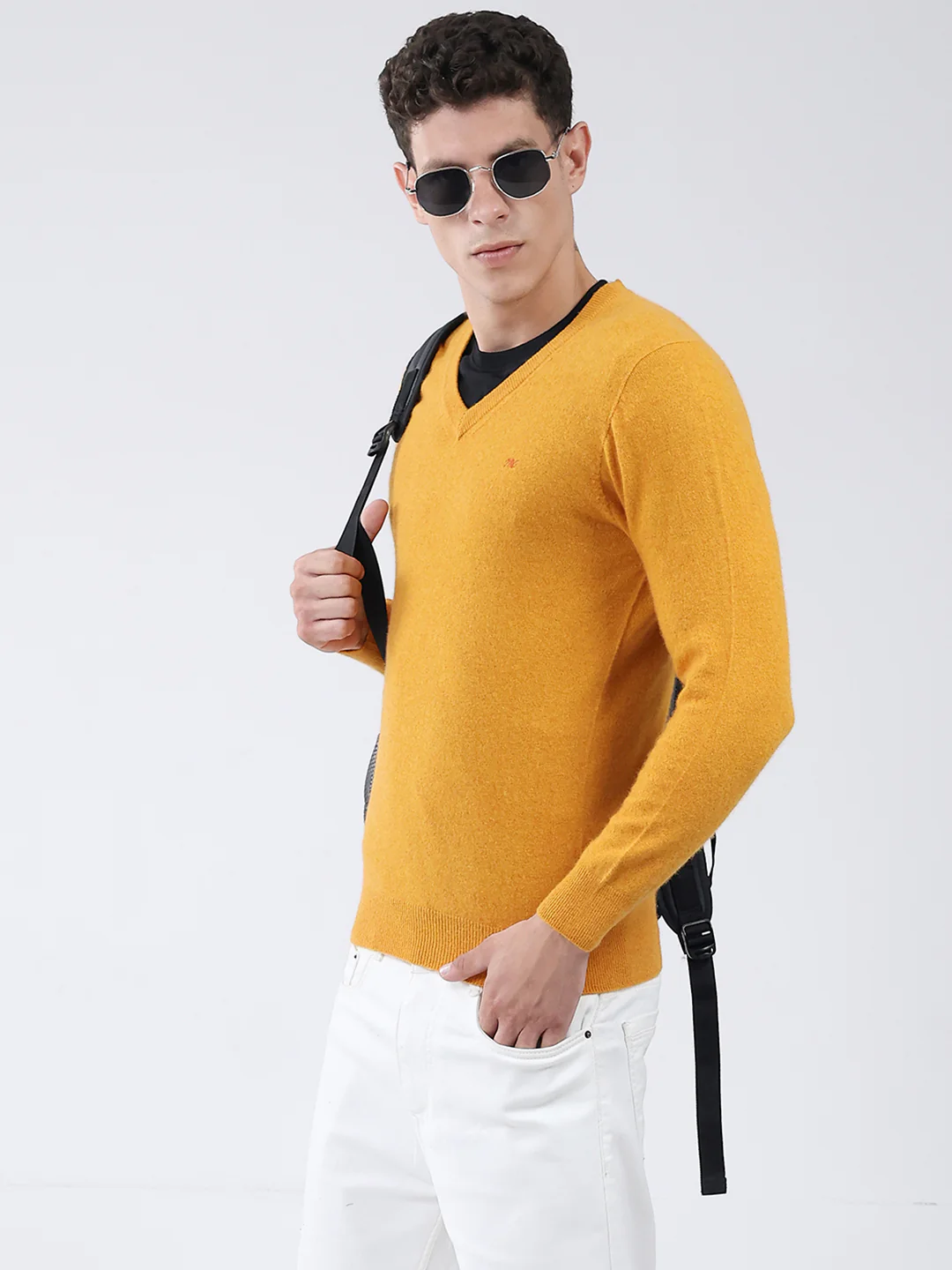 Men Yellow Solid V Neck Full Sleeve Pullover - Image 7
