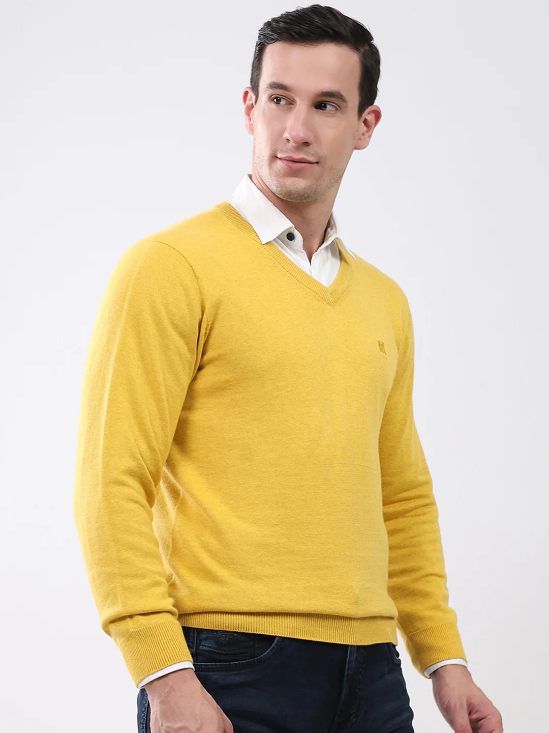 Men Yellow Solid V Neck Full Sleeve Pullover - Image 4
