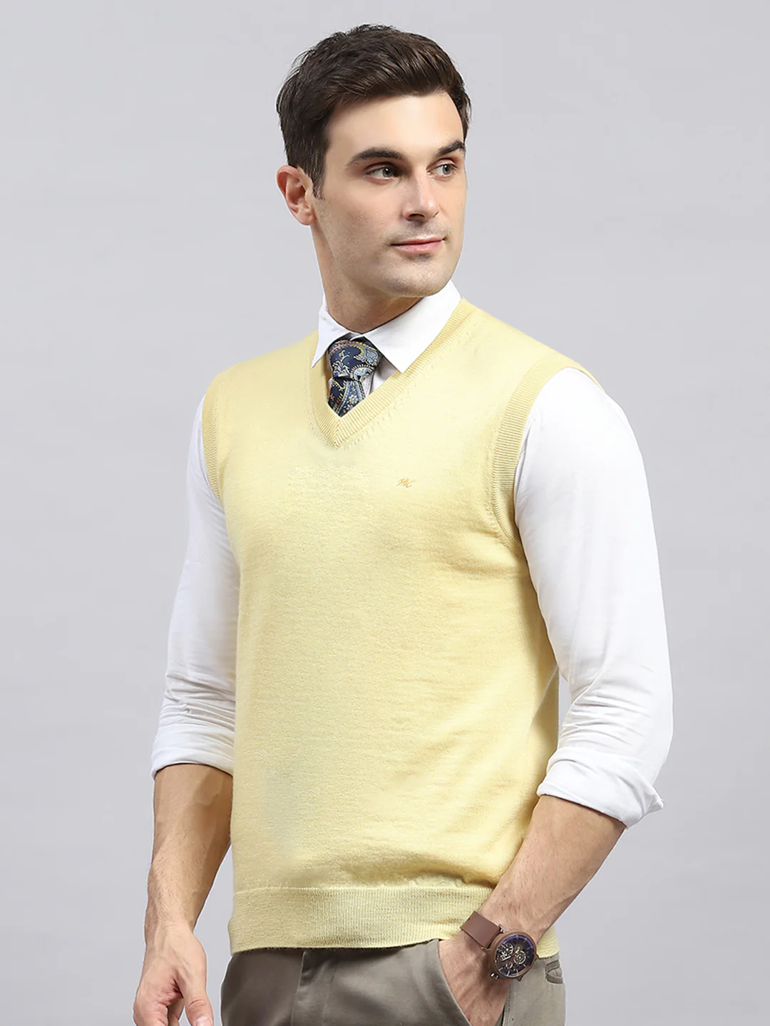 Men Yellow Solid V Neck Sleeveless Sweater - Image 3