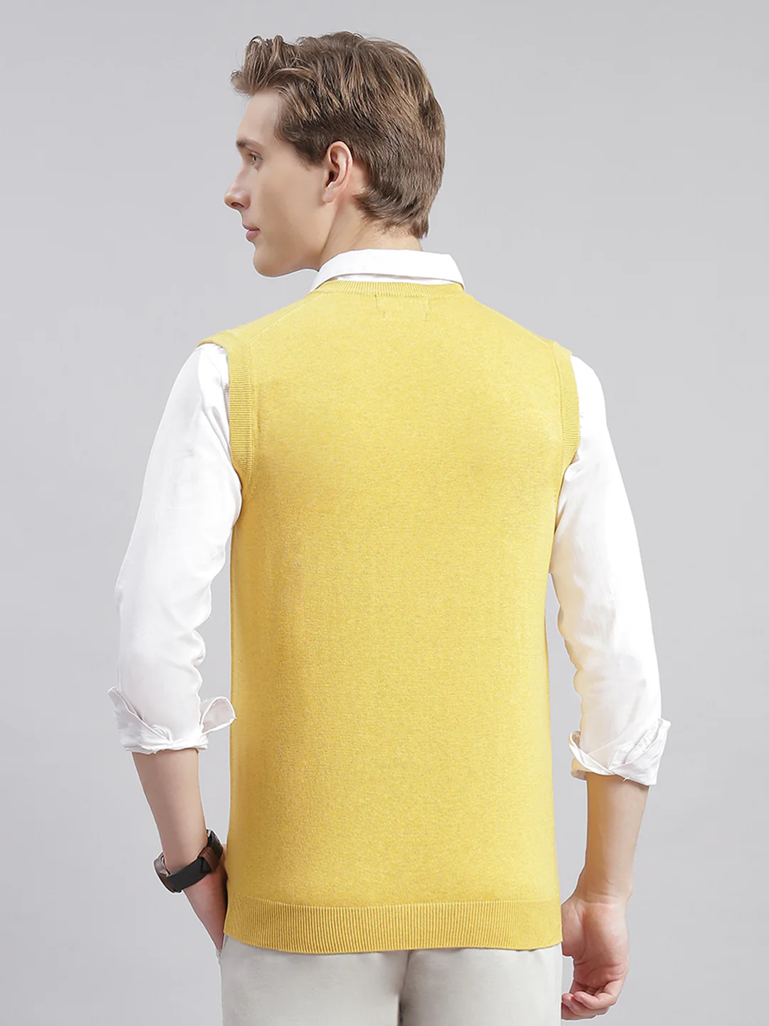 Men Yellow Solid V Neck Sleeveless Sweaters/Pullovers - Image 3