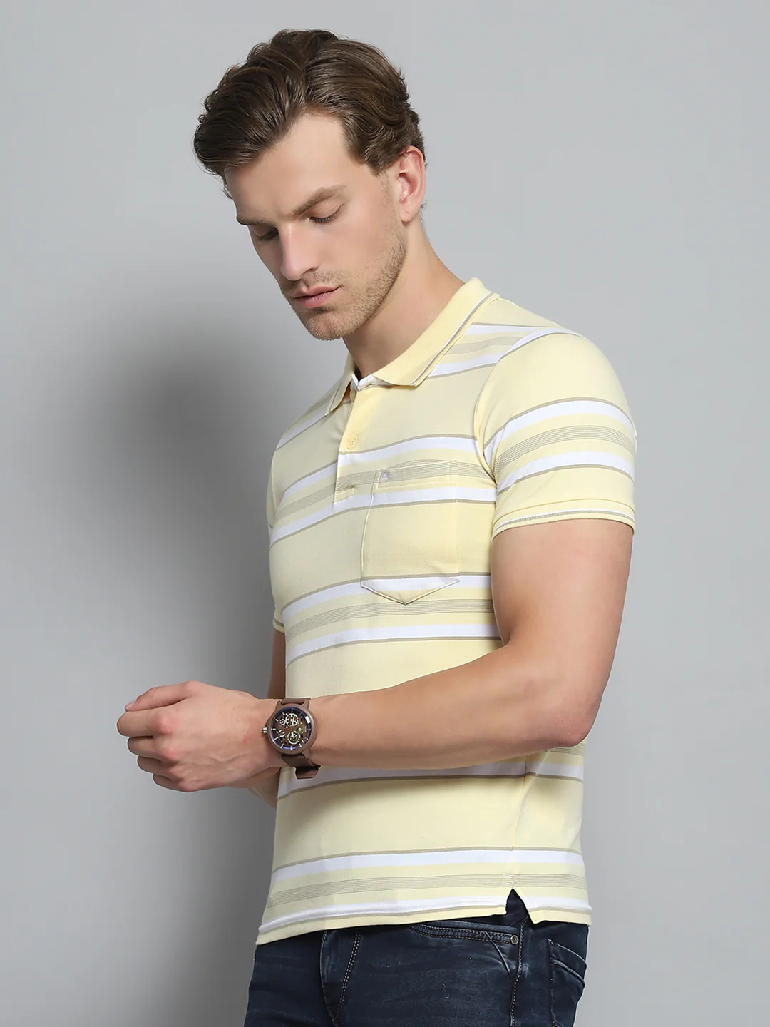Men Yellow Stripe Collar Half Sleeve T-Shirt - Image 3