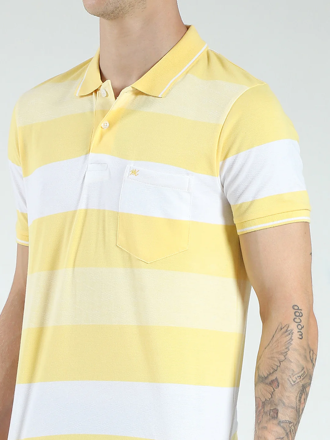 Men Yellow Stripe Collar Half Sleeve T-Shirt - Image 6