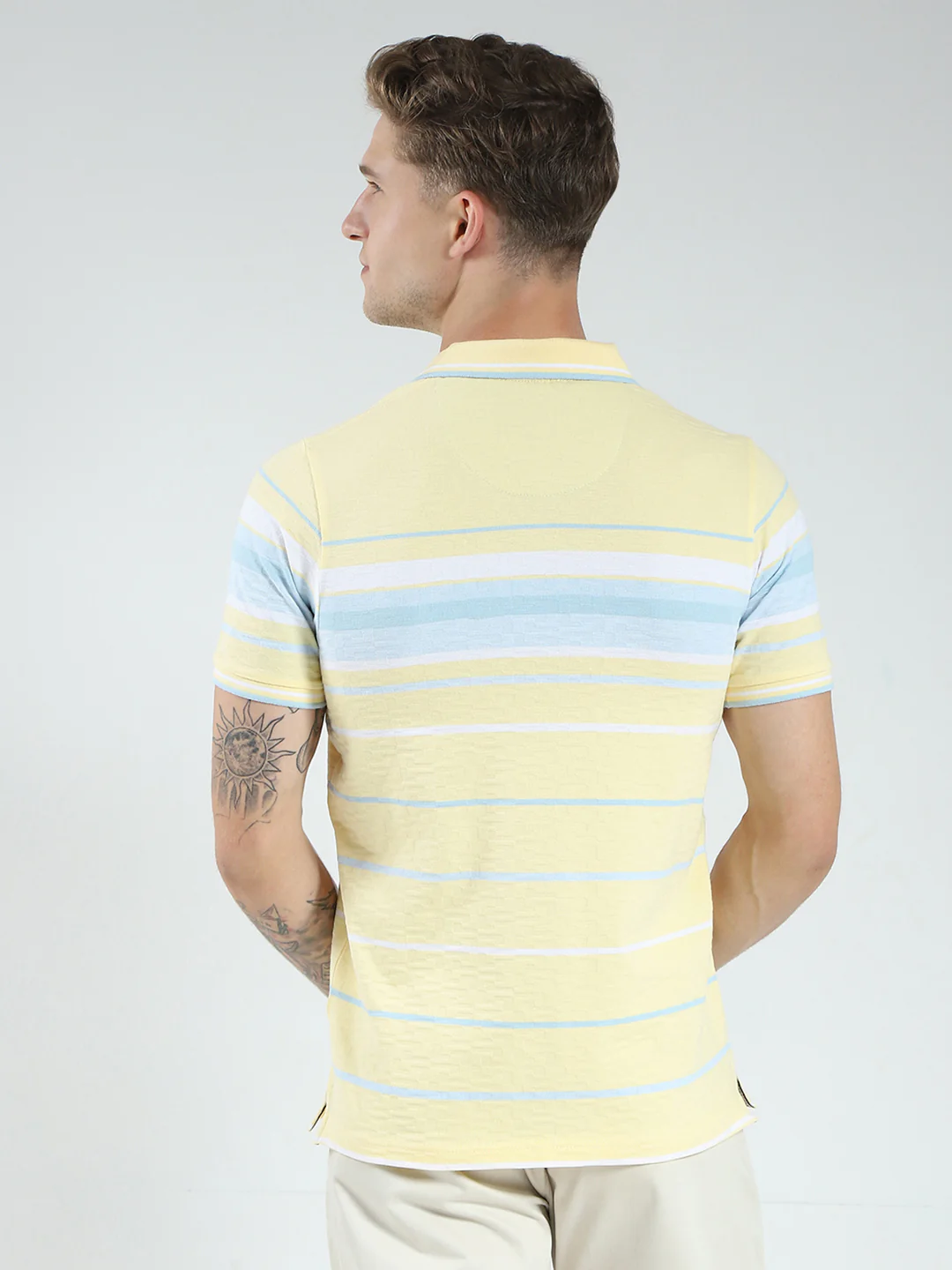 Men Yellow Stripe Collar Half Sleeve T-Shirt - Image 5