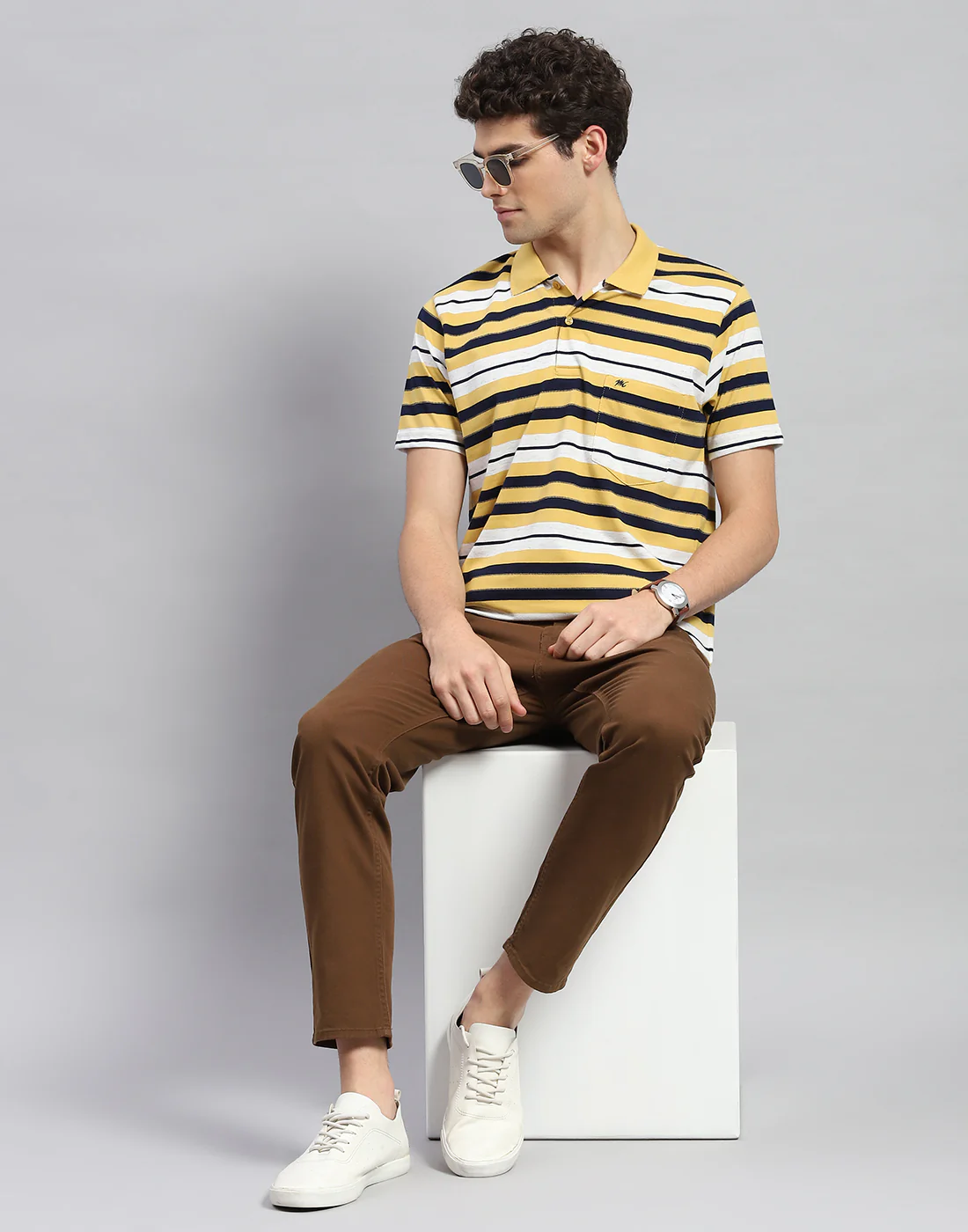 Men Yellow Stripe Polo Collar Half Sleeve T-Shirt - Image 2