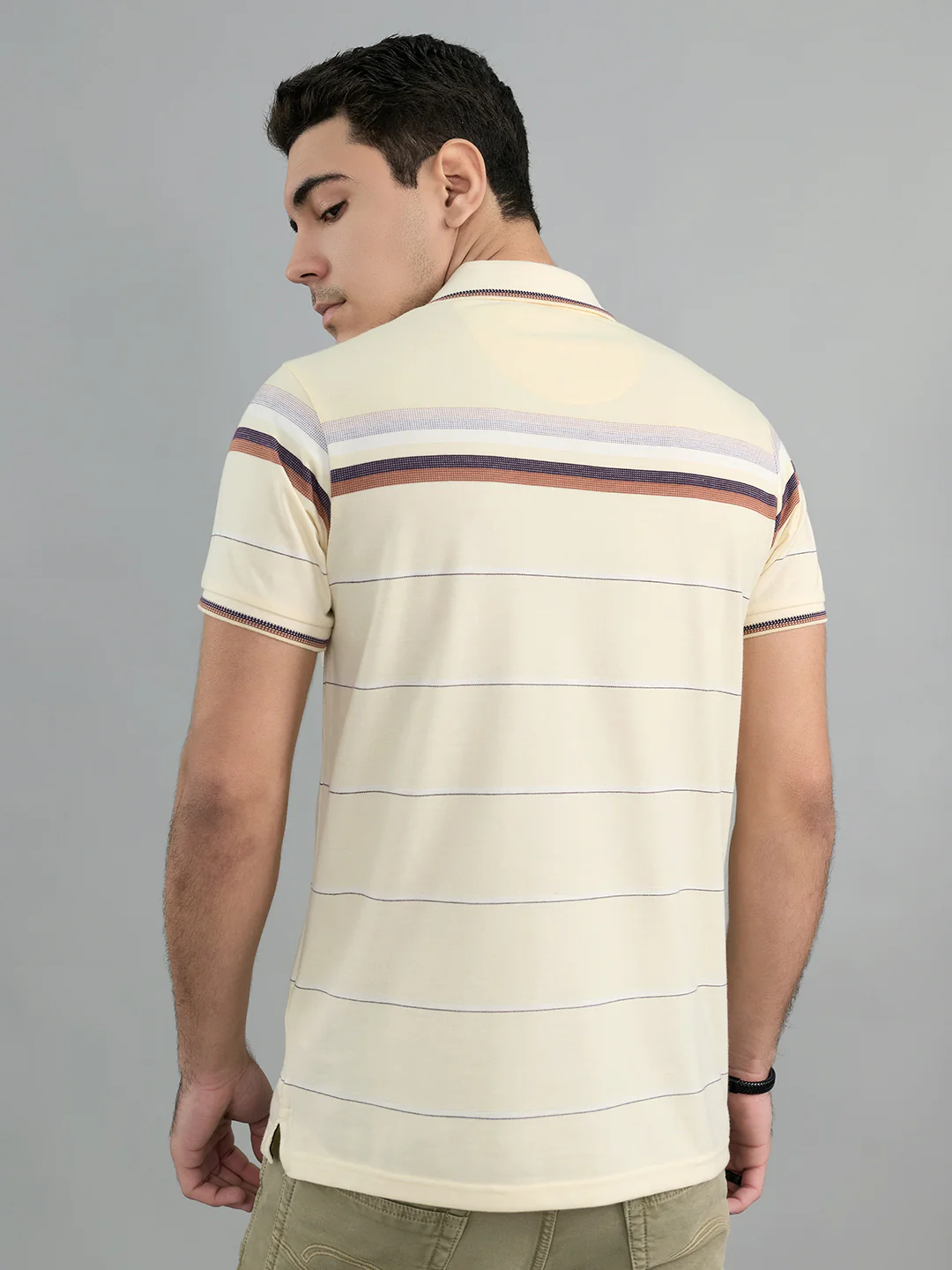 Men Yellow Stripe Polo Collar Half Sleeve T-Shirt - Image 4