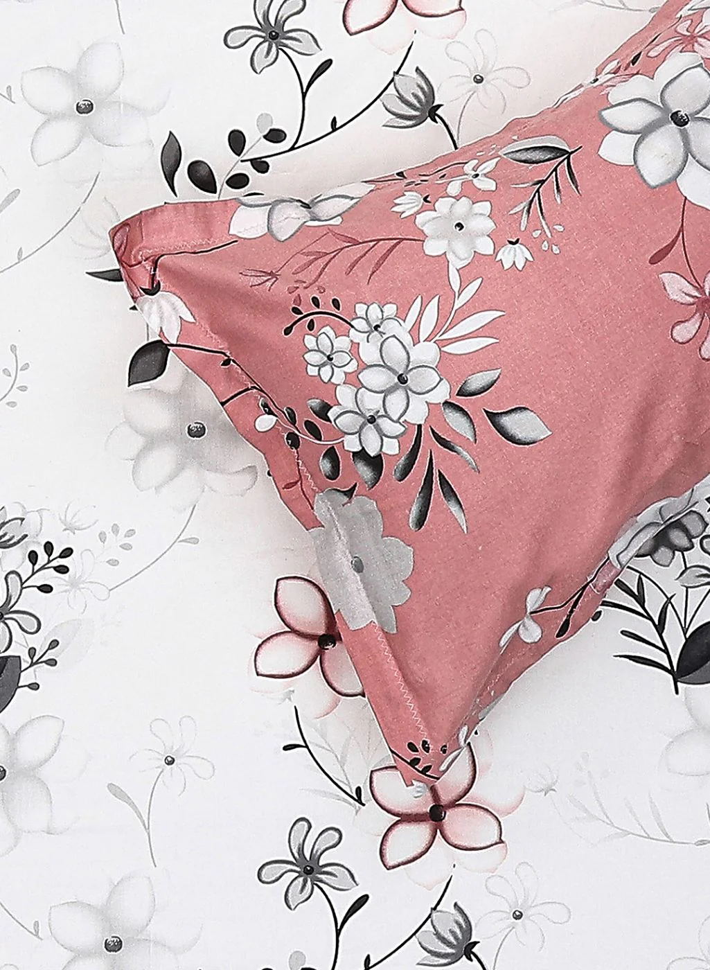 180TC Pure Cotton King Bedsheet with 2 Pillow Covers - Image 5