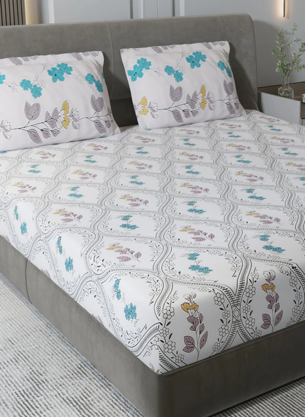 180TC Pure Cotton King Bedsheet with 2 Pillow Covers - Image 4