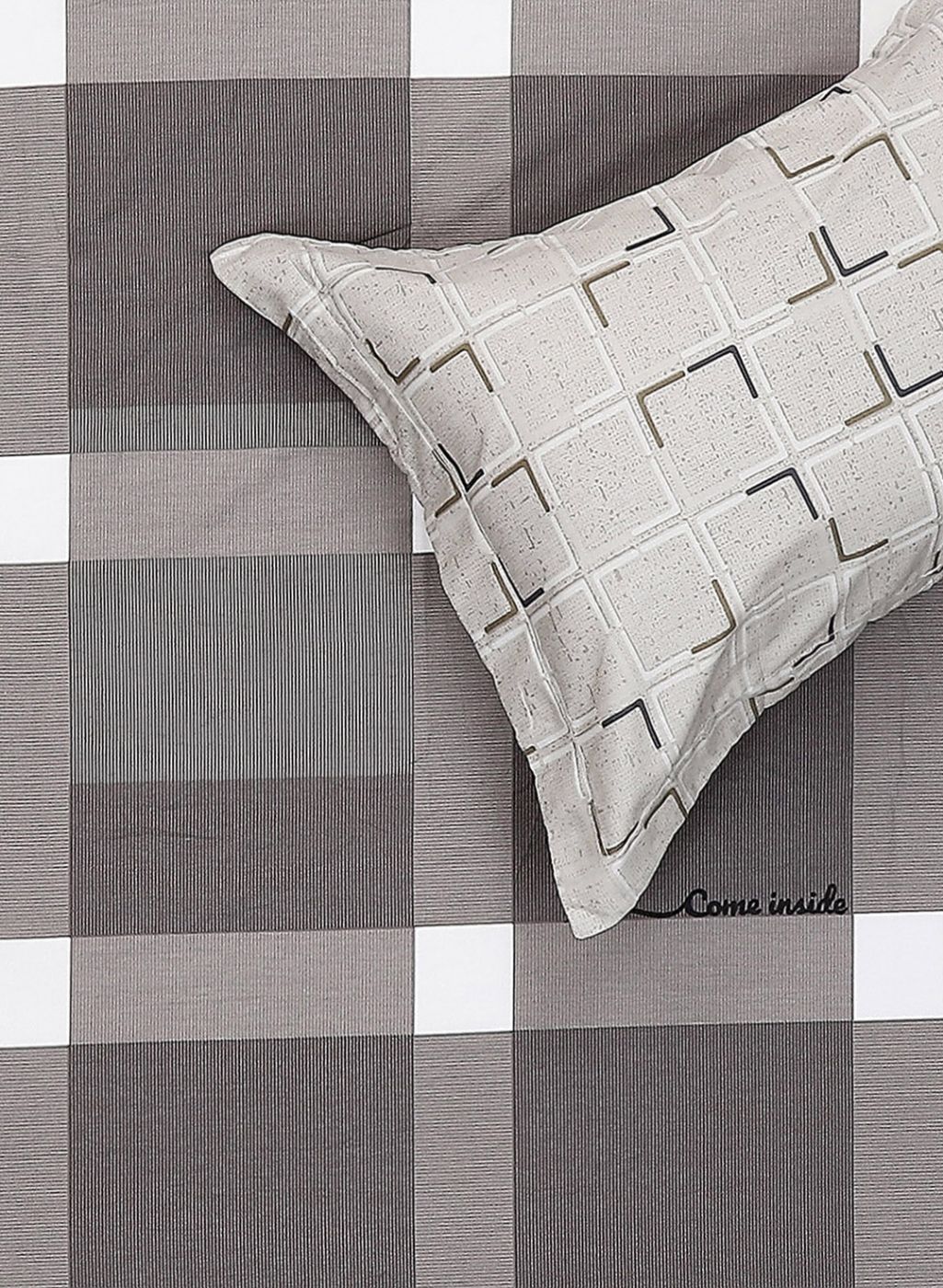 200TC Pure Cotton Queen Bedsheet with 2 Pillow Covers - Image 5