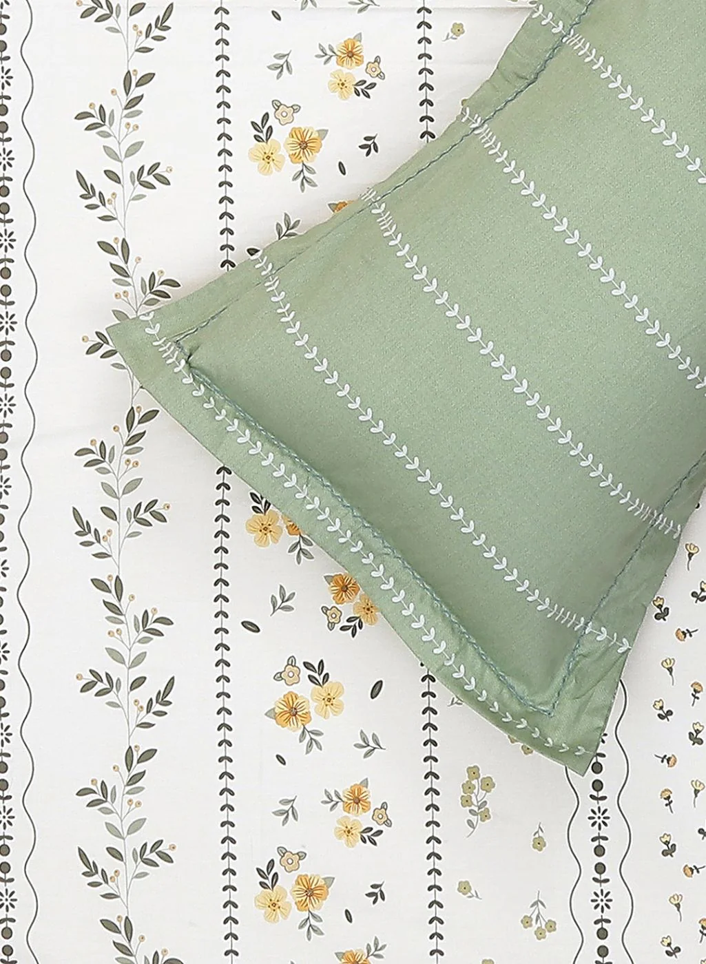 200TC Pure Cotton Queen Bedsheet with 2 Pillow Covers - Image 5
