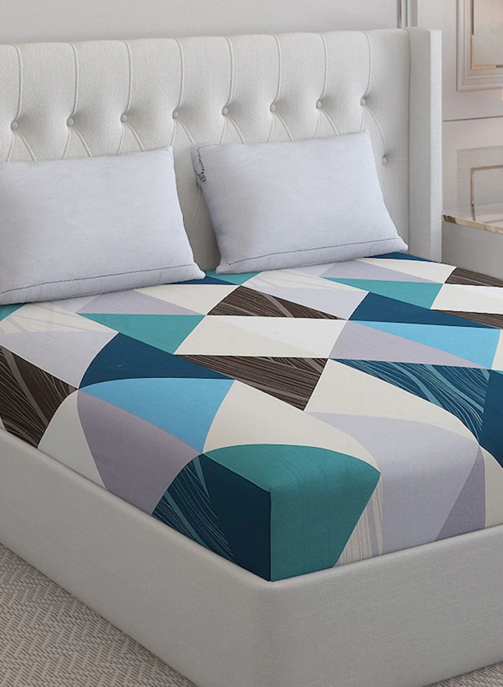 200TC Pure Cotton Queen Bedsheet with 2 Pillow Covers - Image 4