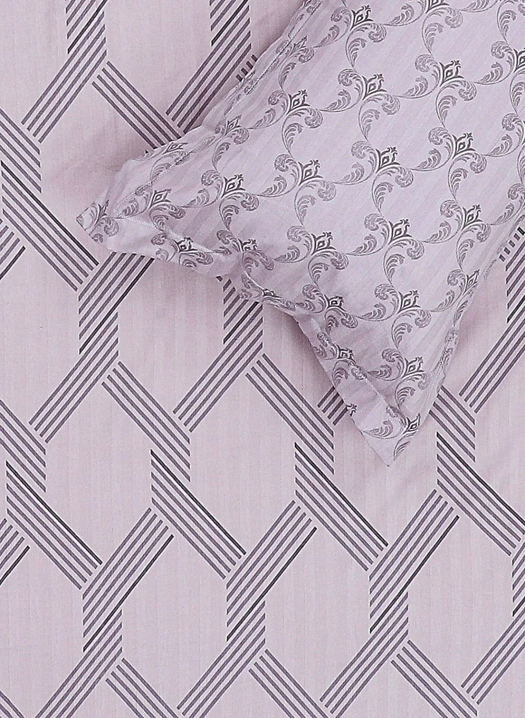 210TC Pure Cotton King Bedsheet with 2 Pillow Covers - Image 5