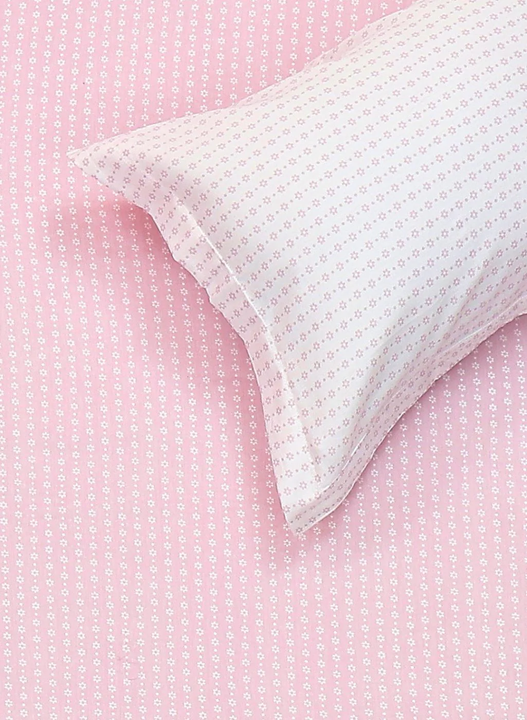 210TC Pure Cotton Queen Bedsheet with 2 Pillow Covers - Image 5