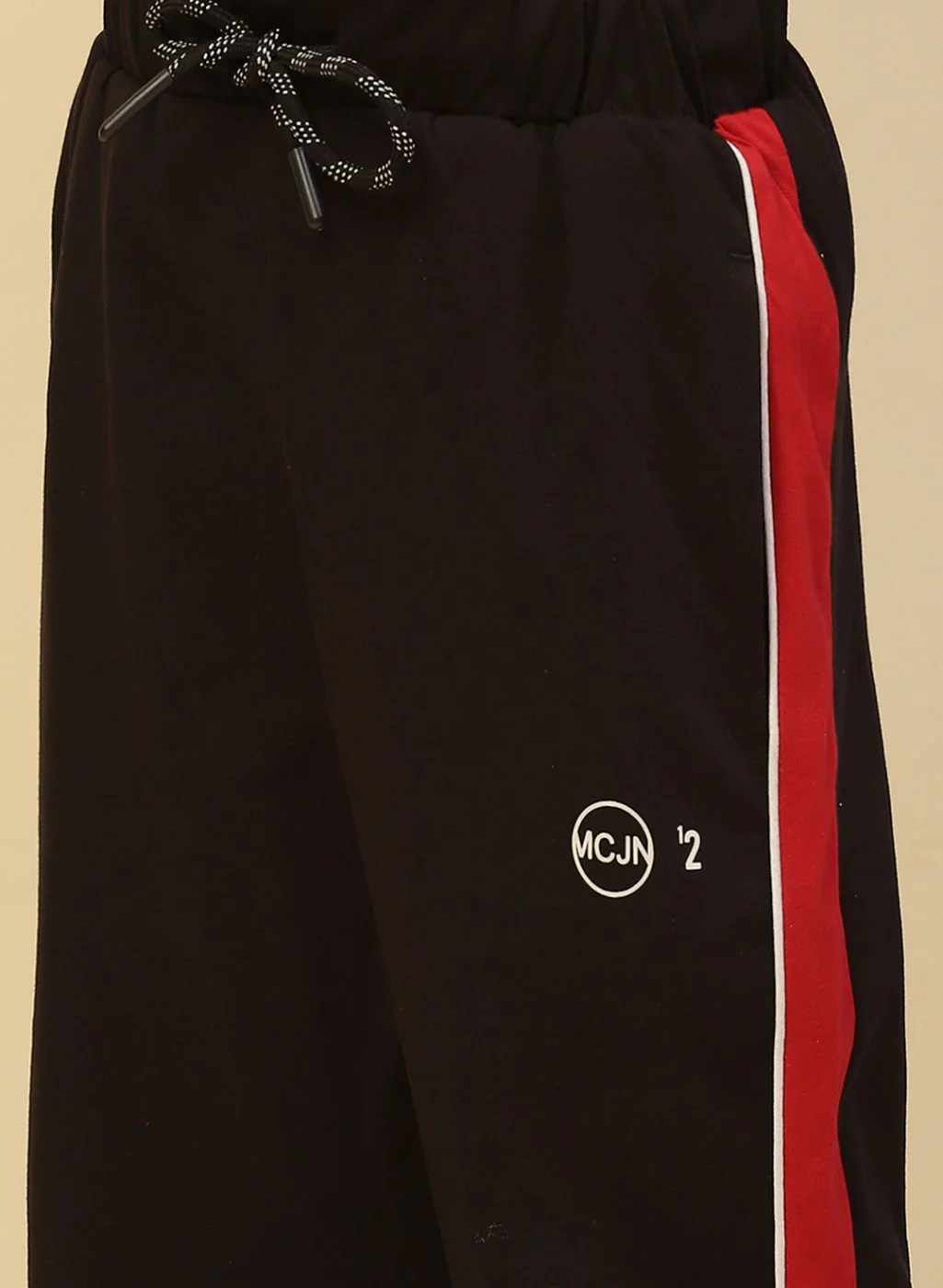 Boys Black Printed Capri - Image 6