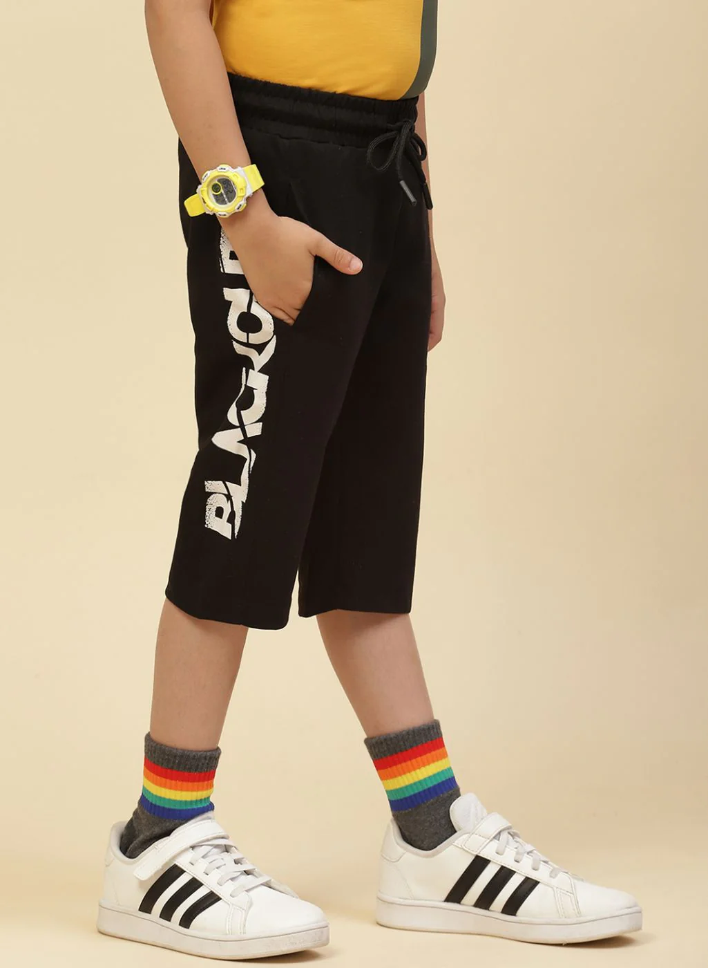 Boys Black Printed Capri - Image 3