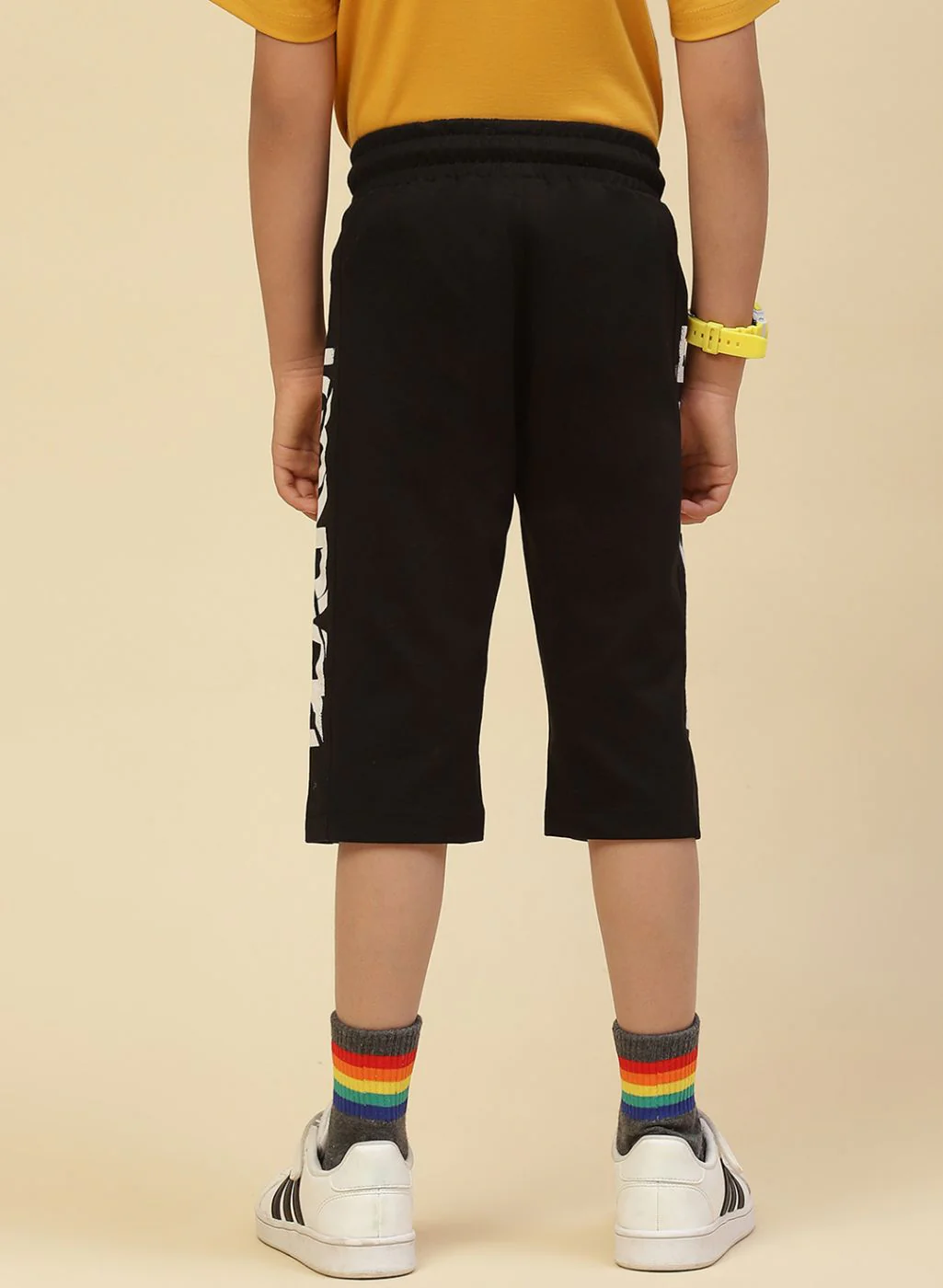 Boys Black Printed Capri - Image 4