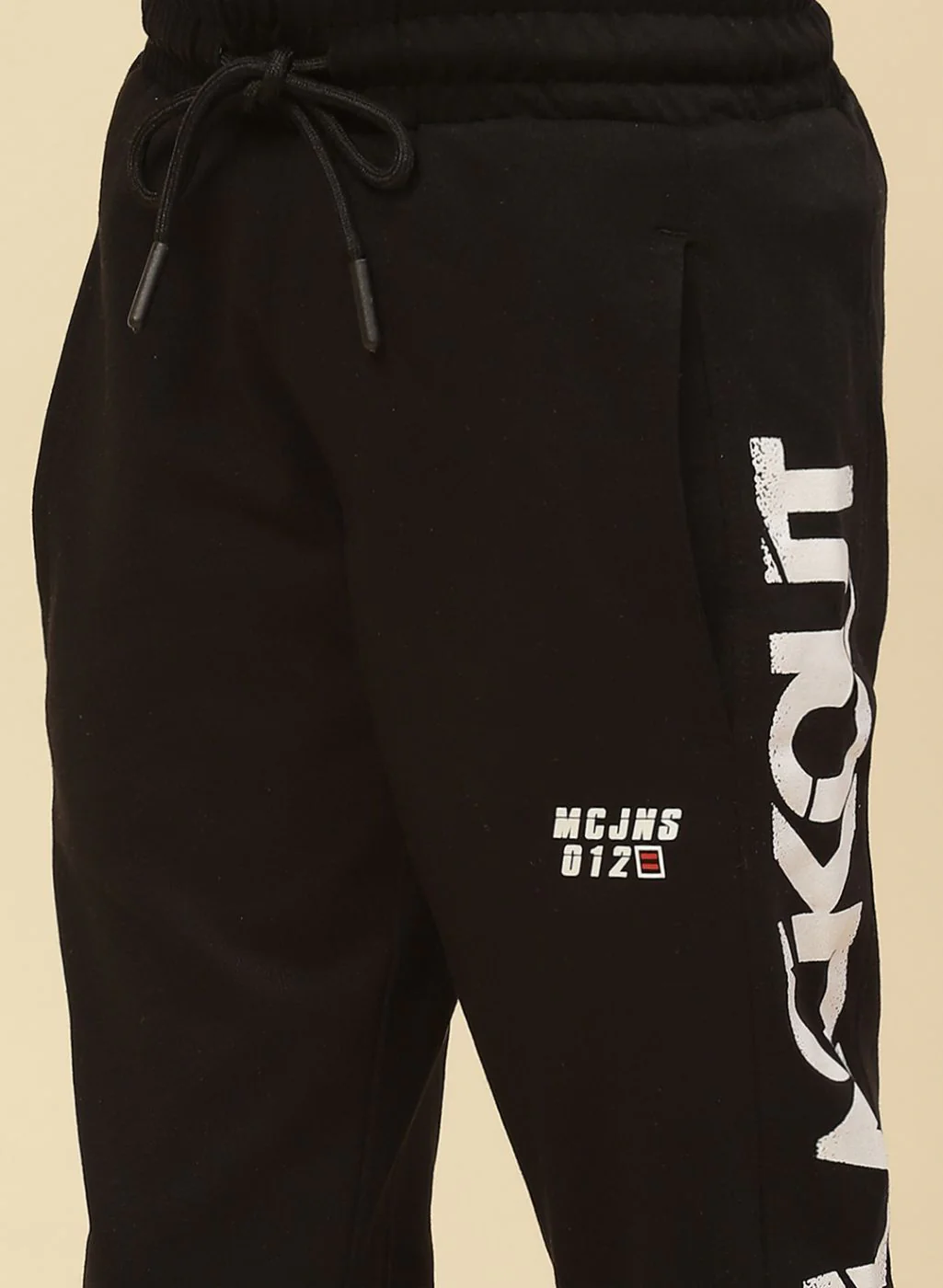 Boys Black Printed Capri - Image 6