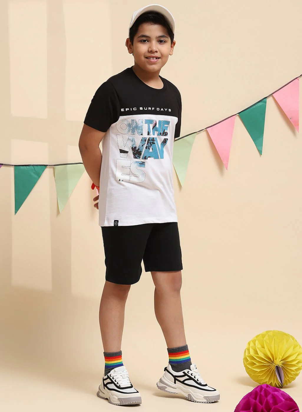 Boys Black & White Printed Bermuda Set - Image 4