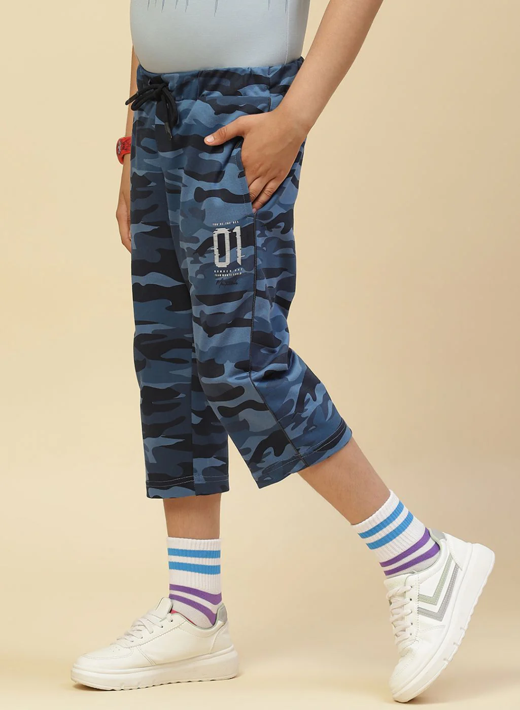 Boys Blue Printed Capri - Image 2