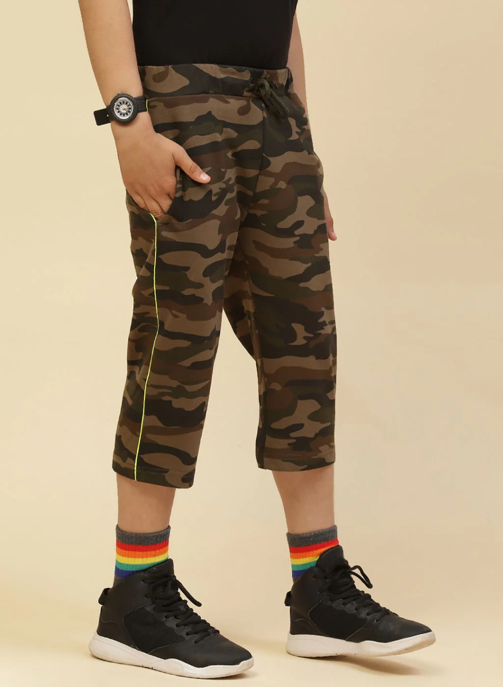 Boys Olive Printed Capri - Image 3