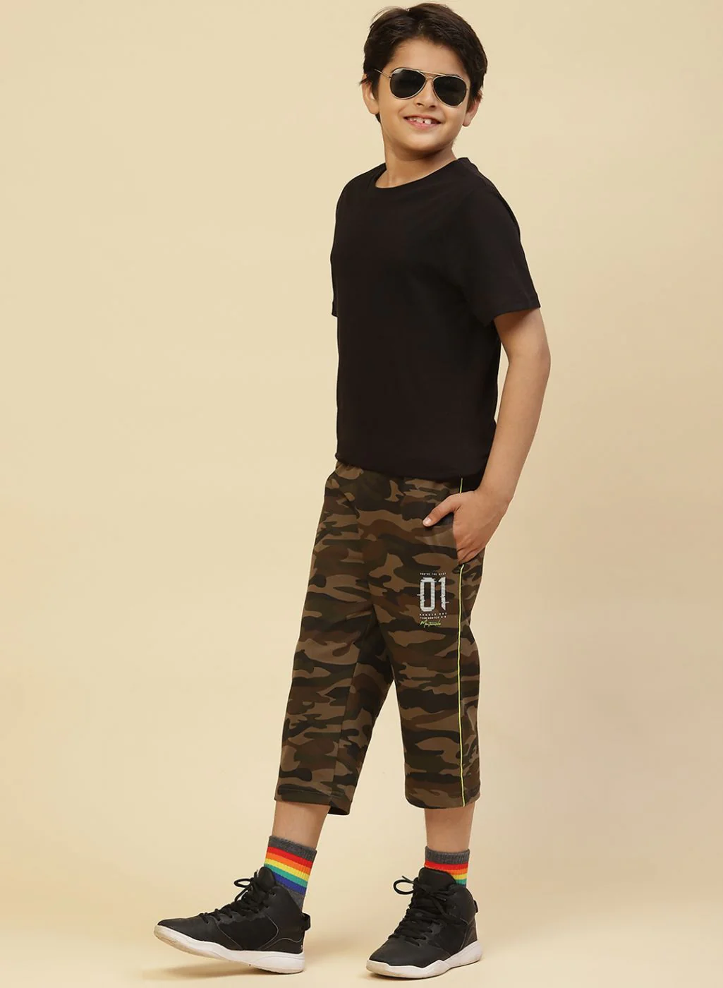 Boys Olive Printed Capri - Image 5