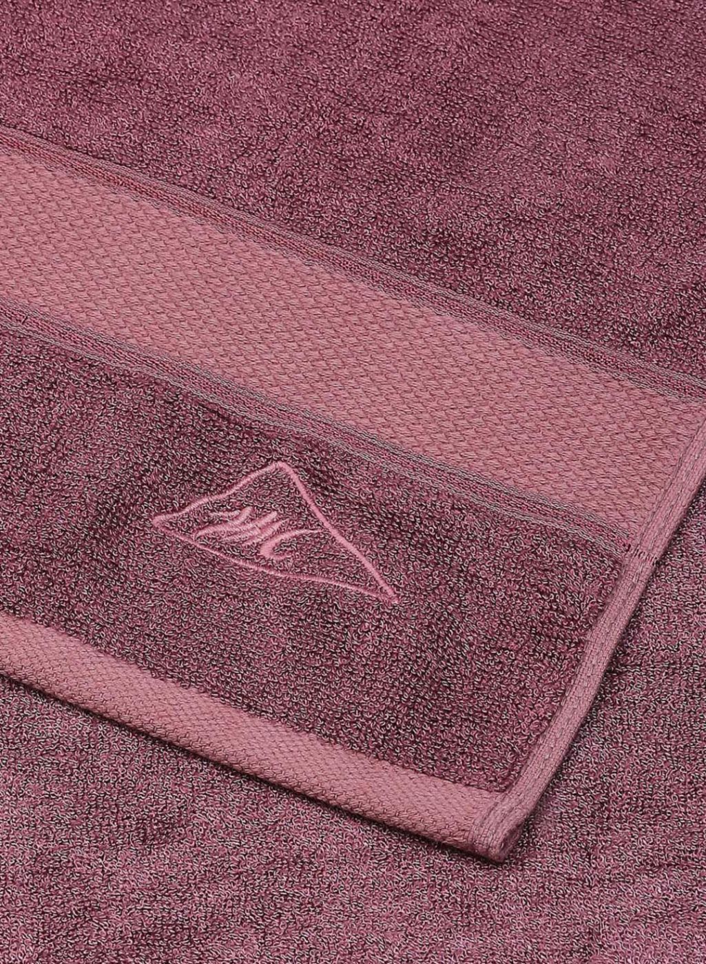 Burgundy Cotton 600 GSM Bath Towel - Image 5