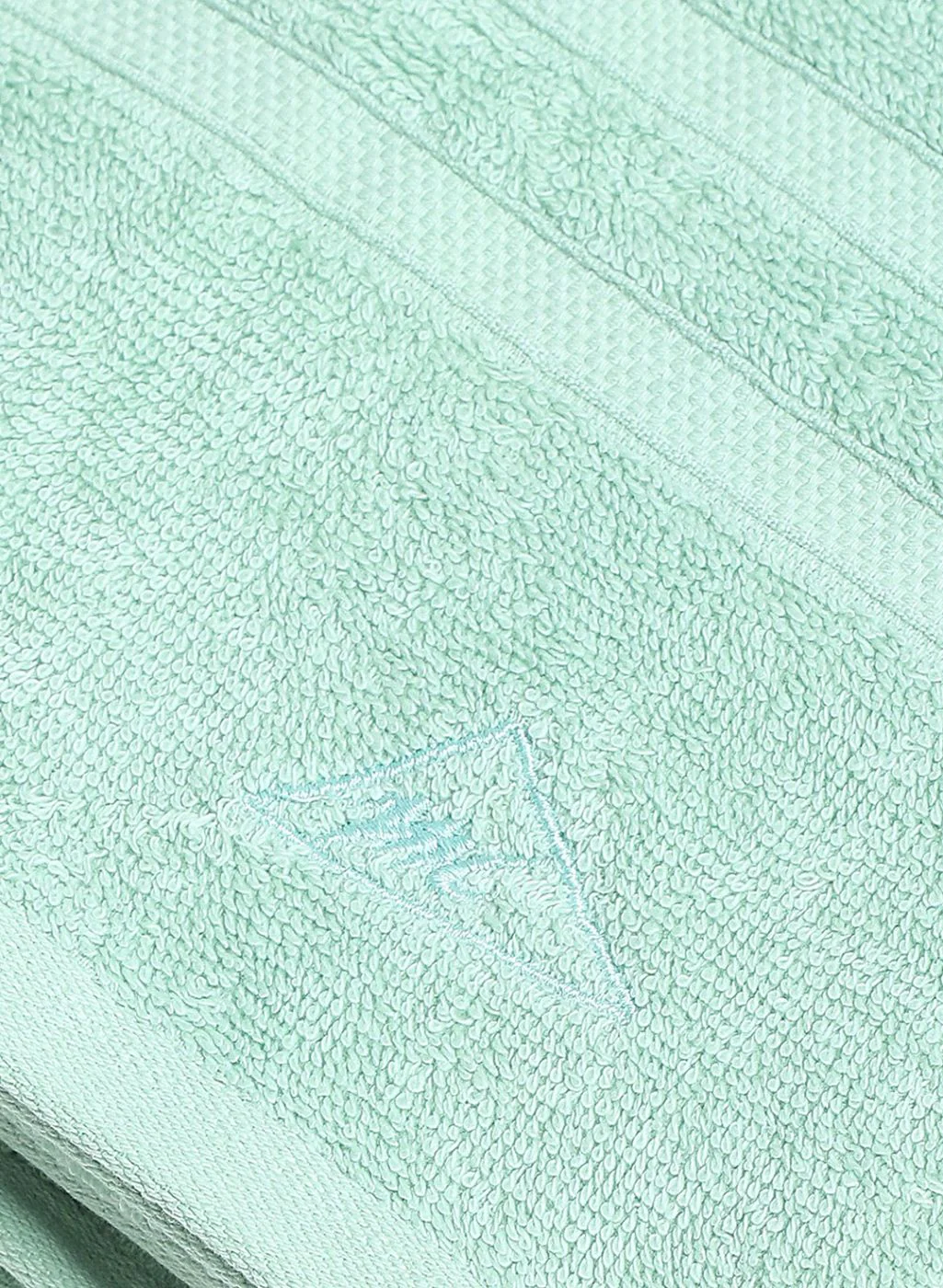 Green Cotton 525 GSM Bath Towel - Image 3