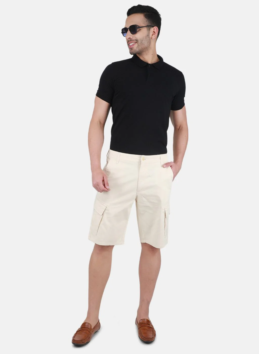 Men Beige Solid Short - Image 4