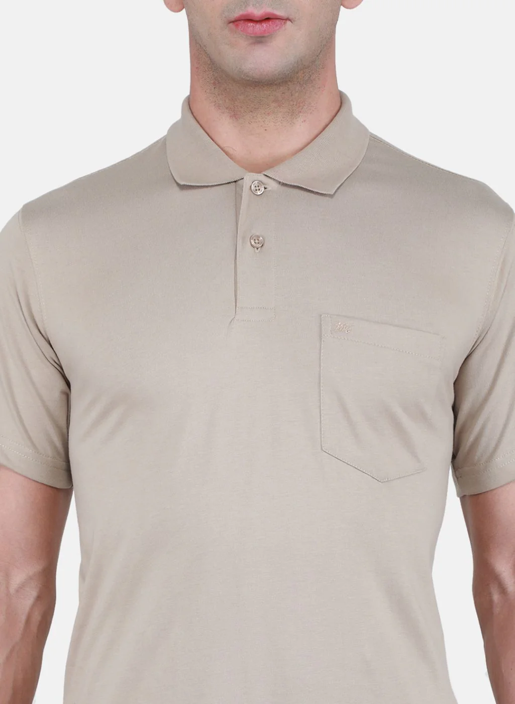 Men Beige Solid T-Shirt - Image 5