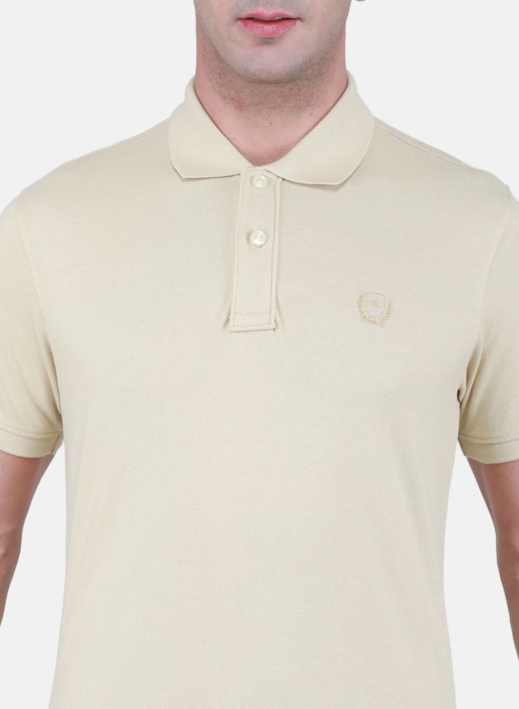 Men Beige Solid T-Shirt - Image 5