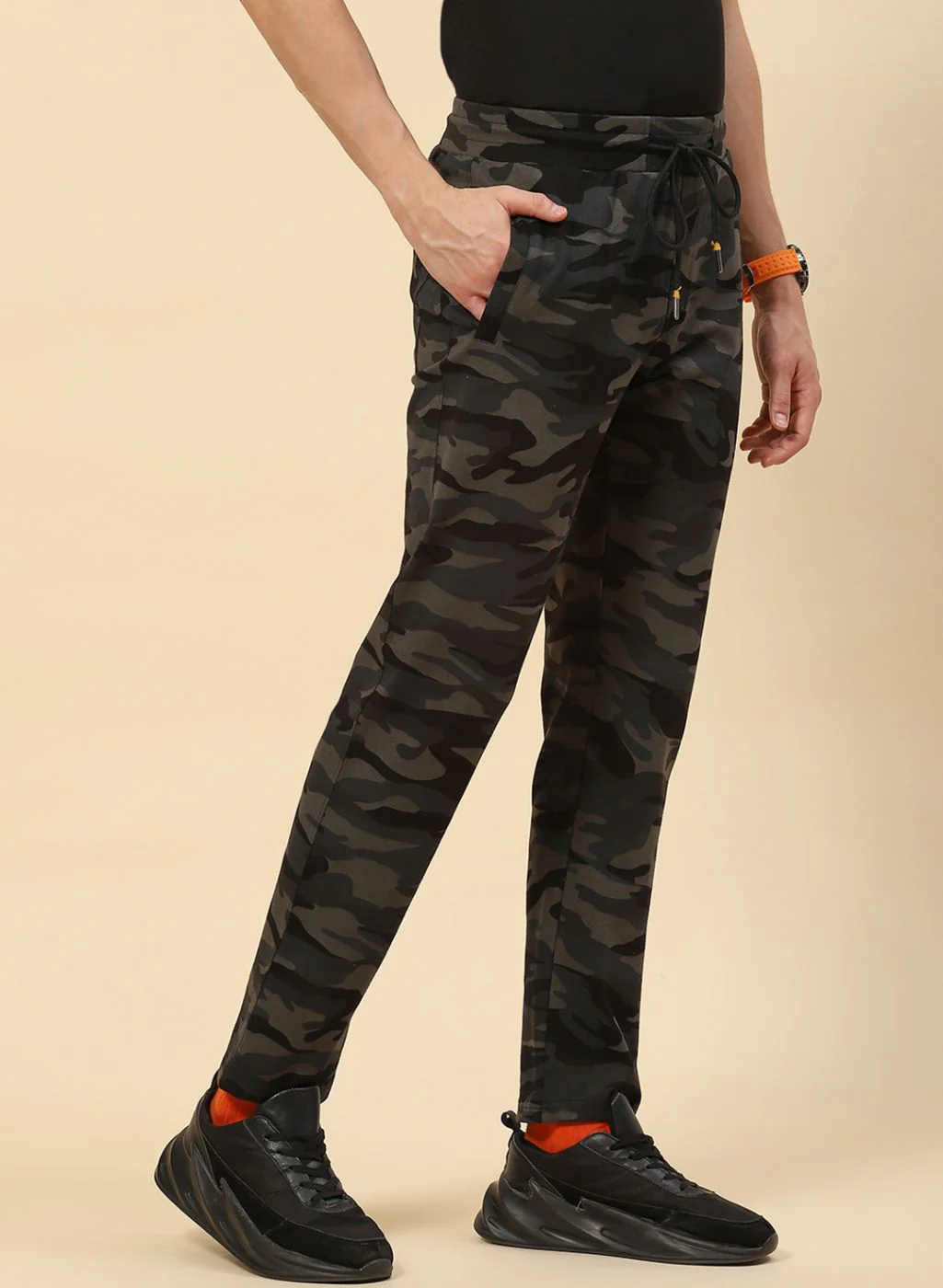 Men Black Regular Fit Lower - Image 4