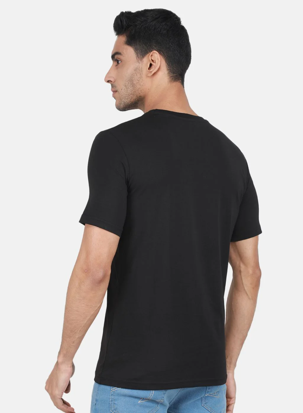 Men Black Solid T-Shirt - Image 3