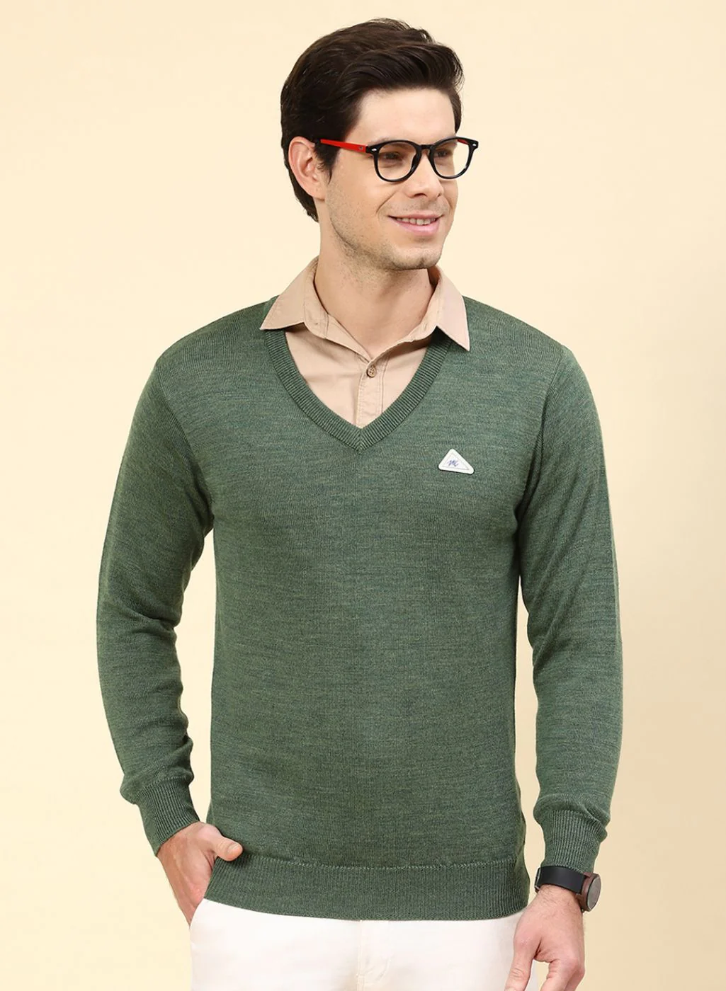Men Green Solid Pure wool Pullover - Image 2
