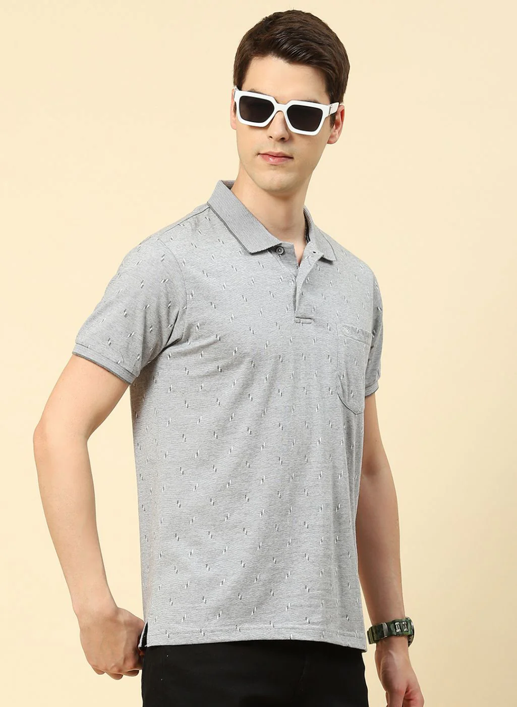 Men Grey Jaquard T-Shirt - Image 4