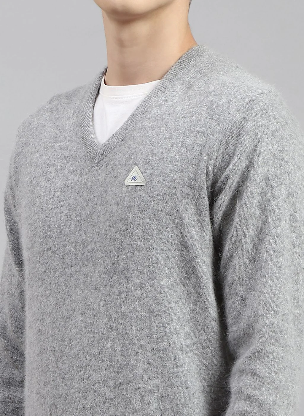 Men Grey Solid Angoora Pullover - Image 6