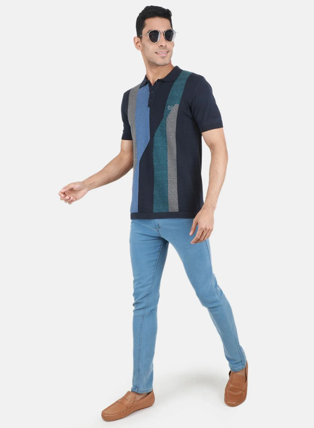 Men NAvy Blue Printed T-Shirt - Image 4