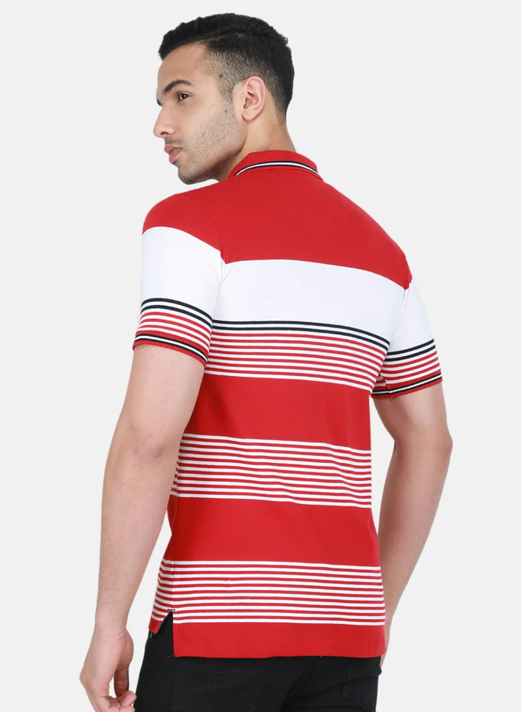 Men Red Jaquard T-Shirt - Image 3