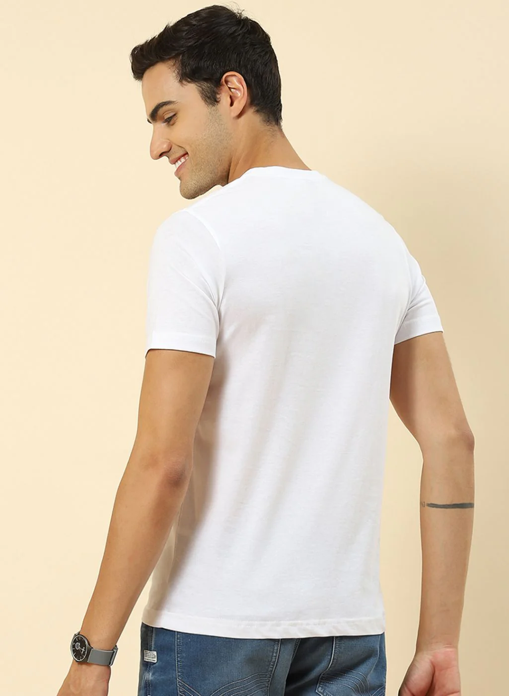 Men White Plain T-Shirt - Image 4